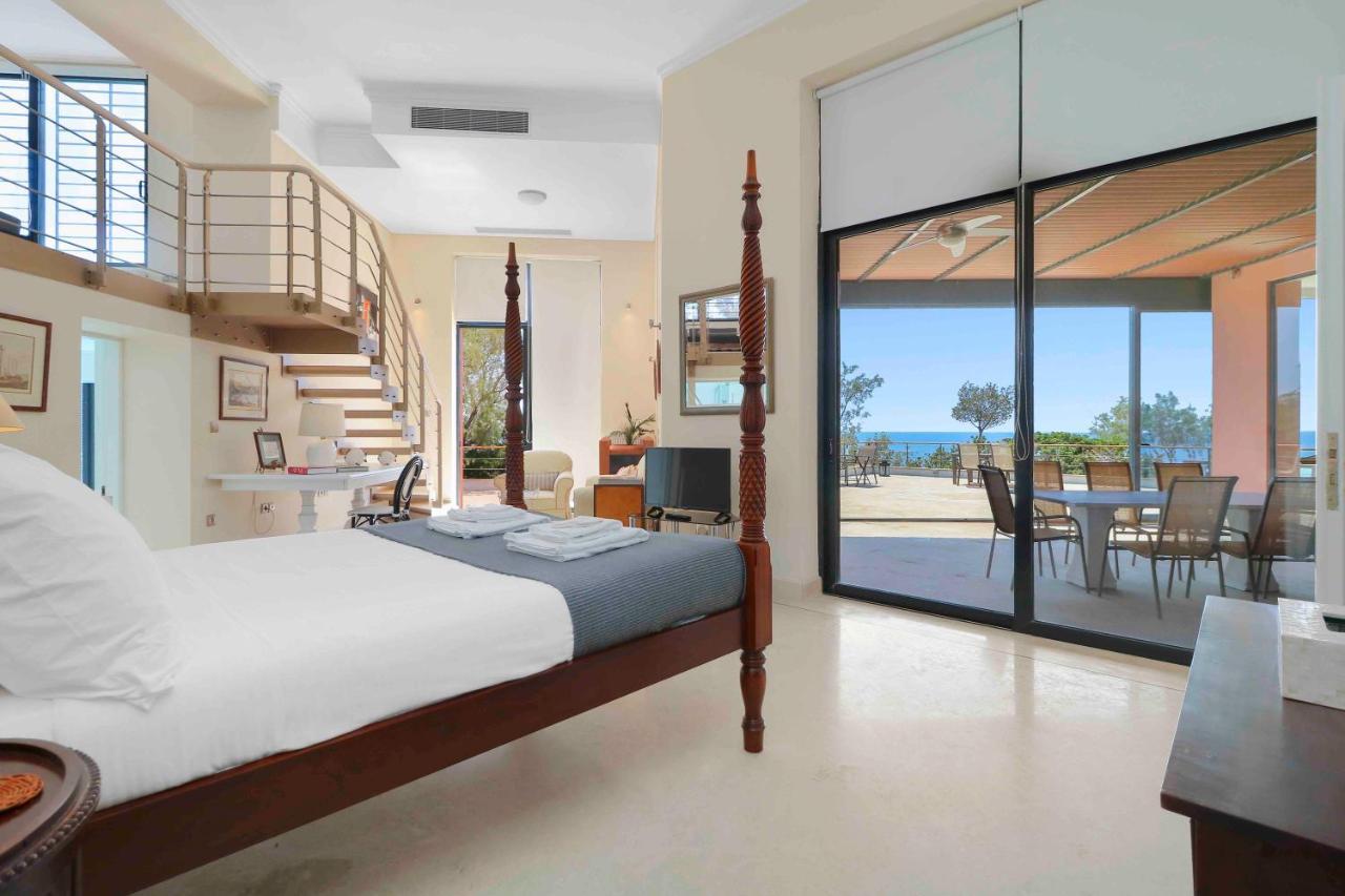 Black Diamond Beachfront Pool Villa Pasithea In Sounio, Athens Sounion Ngoại thất bức ảnh