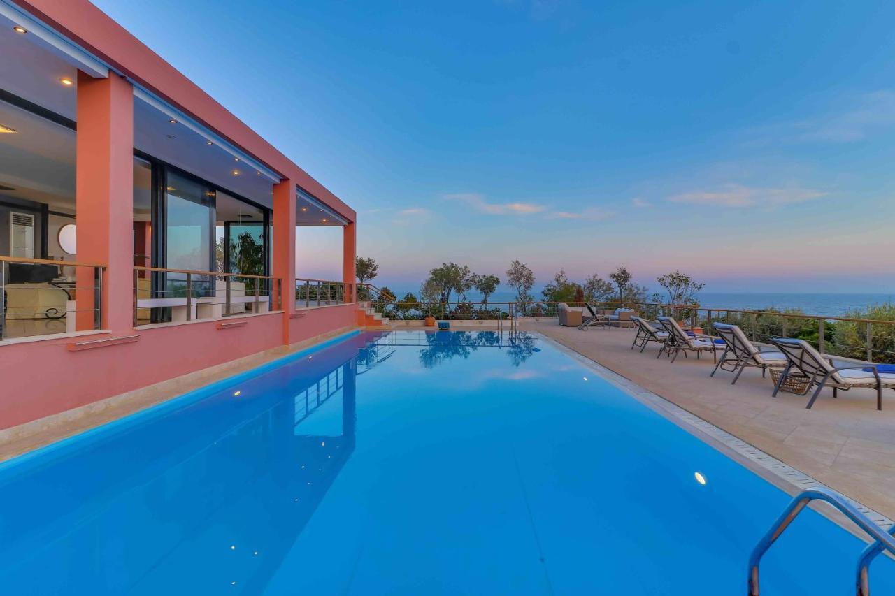 Black Diamond Beachfront Pool Villa Pasithea In Sounio, Athens Sounion Ngoại thất bức ảnh