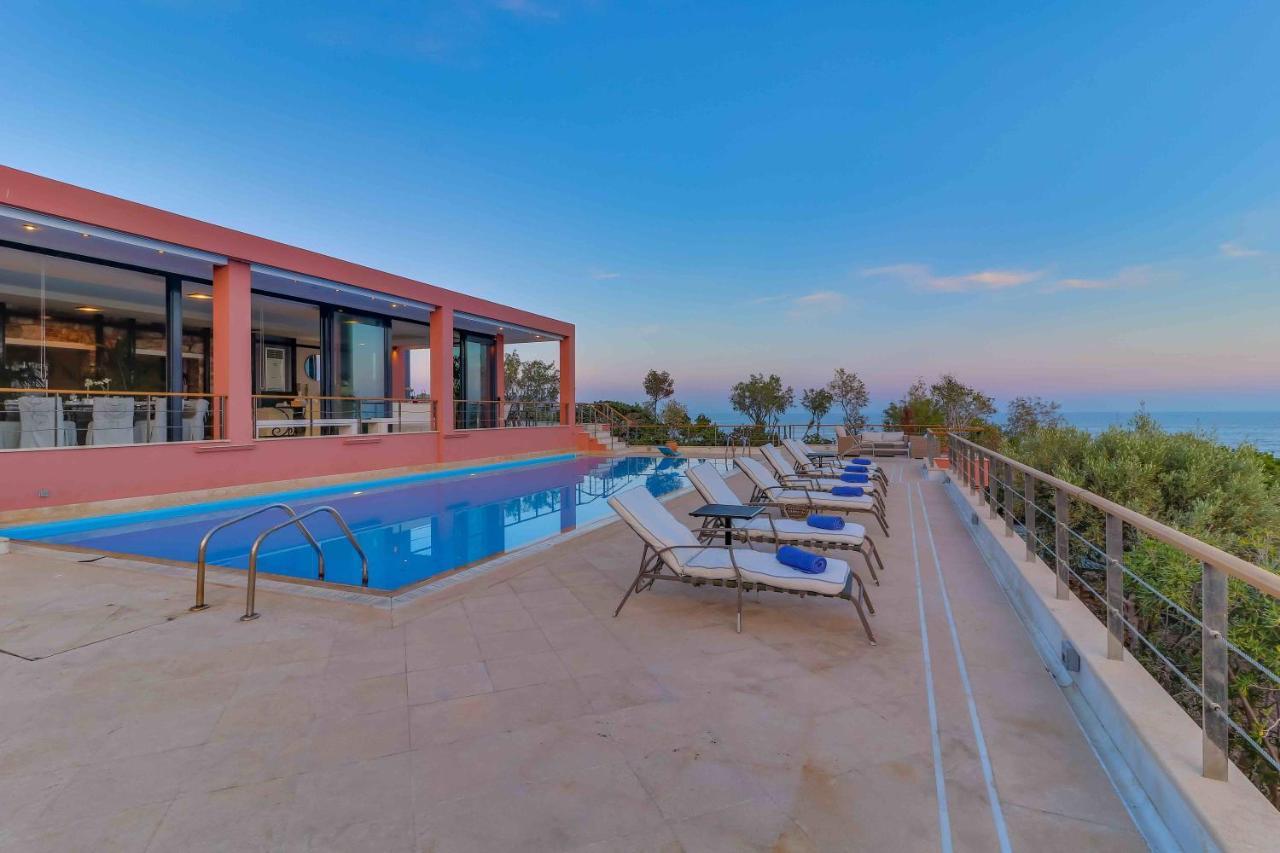 Black Diamond Beachfront Pool Villa Pasithea In Sounio, Athens Sounion Ngoại thất bức ảnh